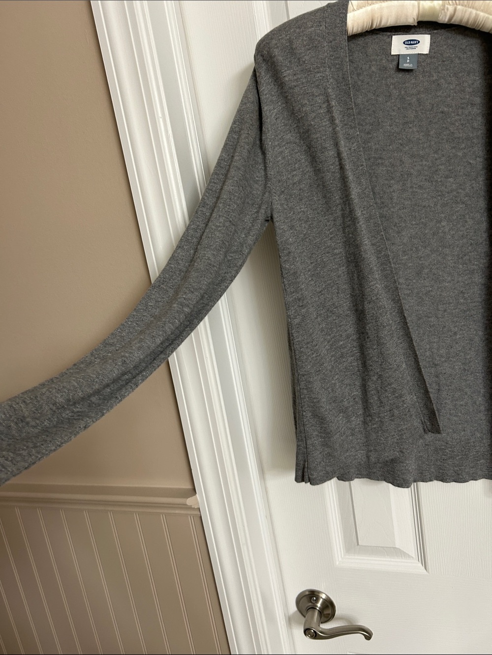 Cardigan - Picture 2 of 5